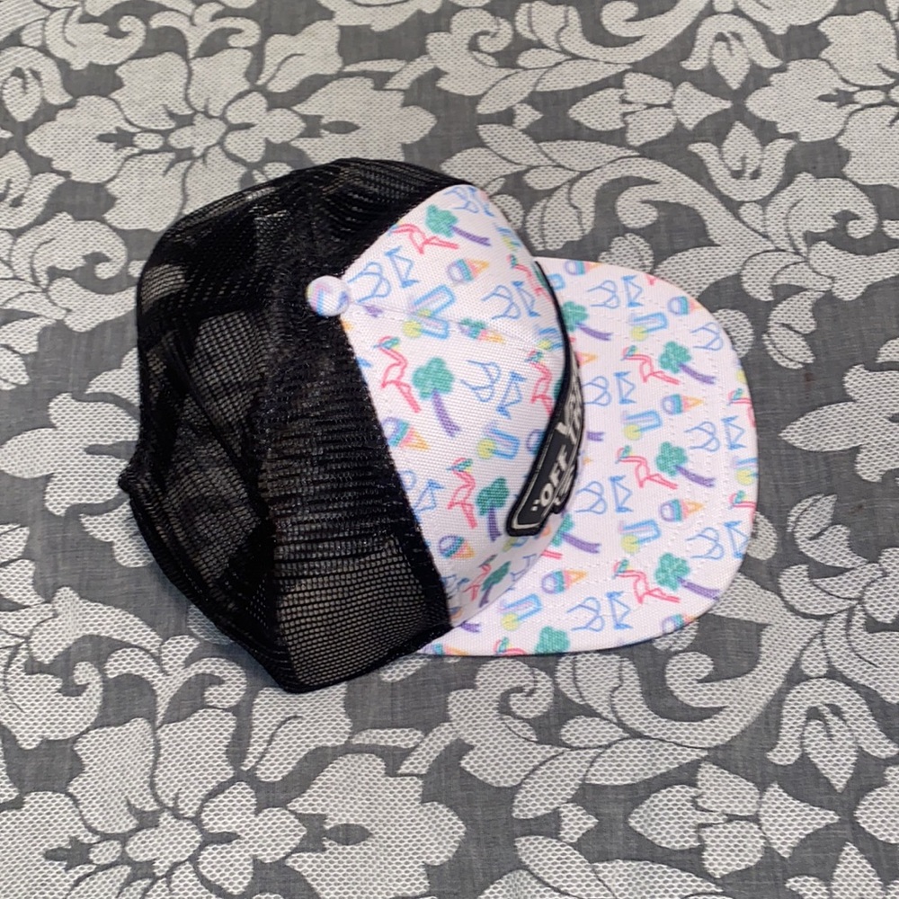 Vans Off The Wall Trucker Hat ✨Brand New✨ - Picture 2 of 4